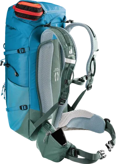 DEUTER Trail 30 Hiking Backpack